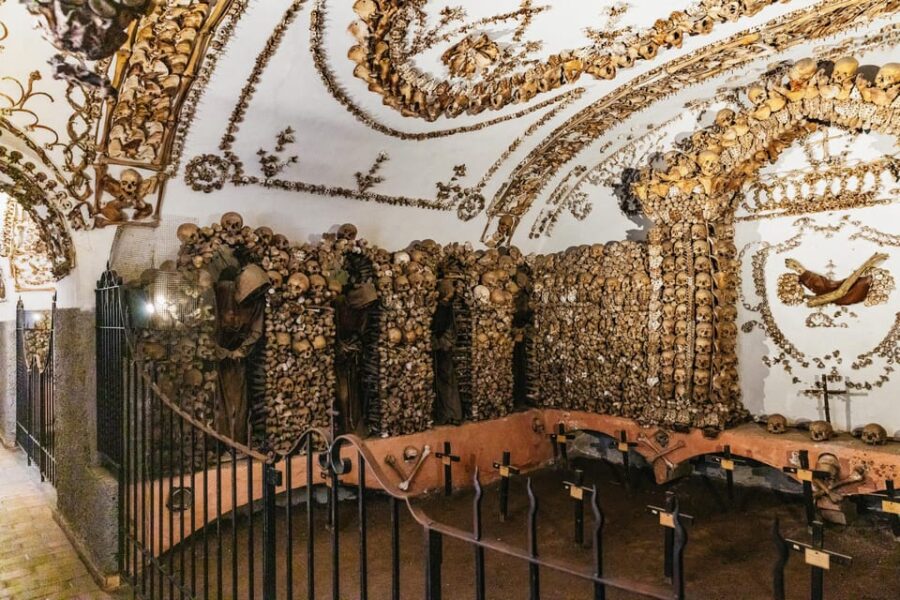 Rome crypts and catacombs underground tour with transfers