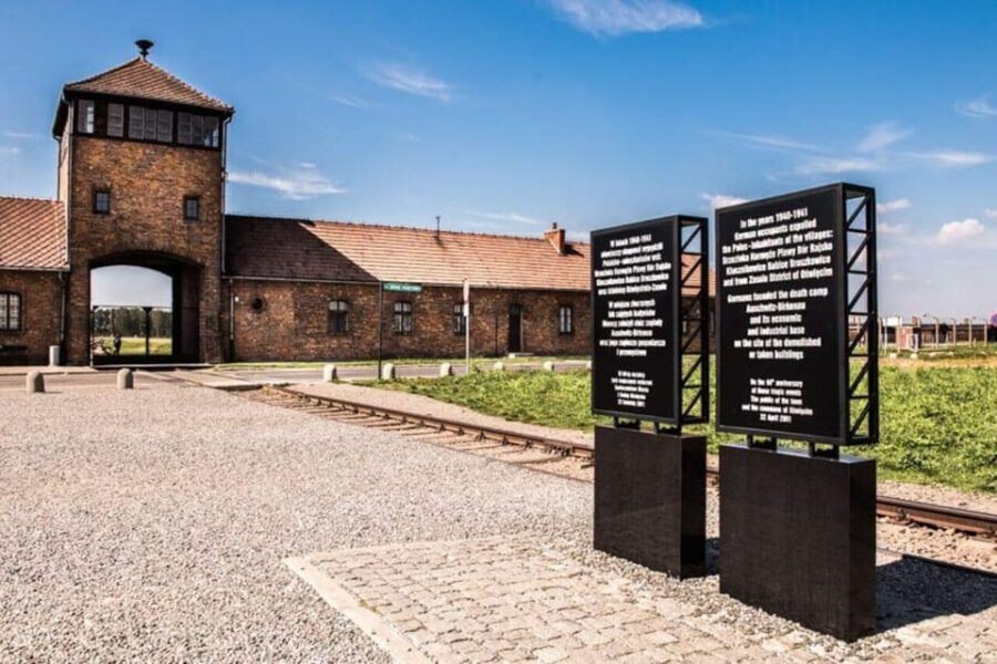 RoundTrip from Krakow to Auschwitz + Entrance Tickets - What’s Included and What’s Not