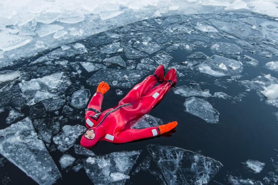 Rovaniemi: Ice Floating Experience - The Experience Guide and Safety