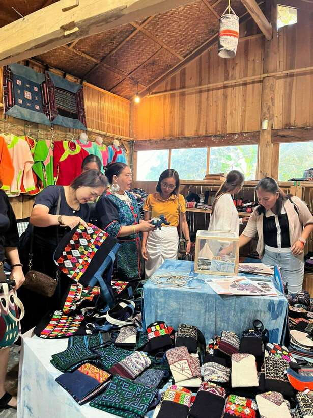 Sa Pa: Herbal Incense Making Workshop in Ta Van Village Tour - Cultural Significance of Incense in Giay Culture