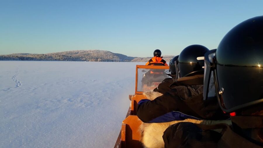 Saariselkä: Ice Fishing Tour to Lake Inari, reindeers& lunch - The Itinerary: What You Can Expect