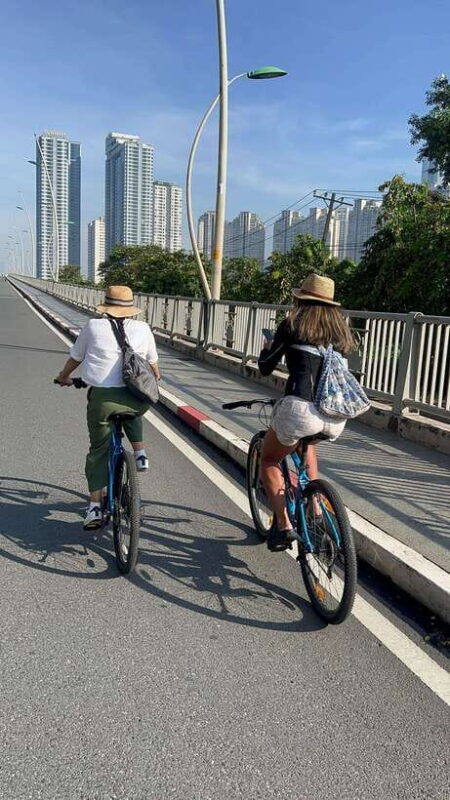 Saigon Cycling Bike Tour: Ho Chi Minh City Sightseeing - Itinerary Highlights and Key Landmarks