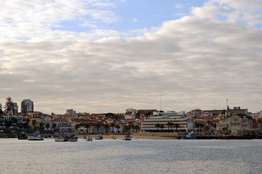 Sail into 2026: Fireworks from Cascais Bay - What You Can Expect on This 2-Hour Yacht Cruise