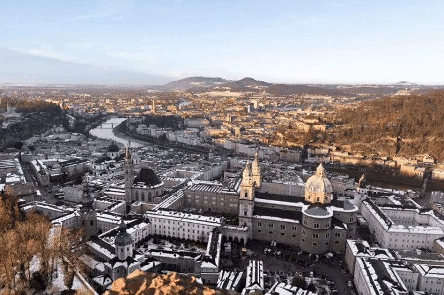 Salzburg Christmas Market and City Highlights Evening Tour - Practical Details and What to Expect