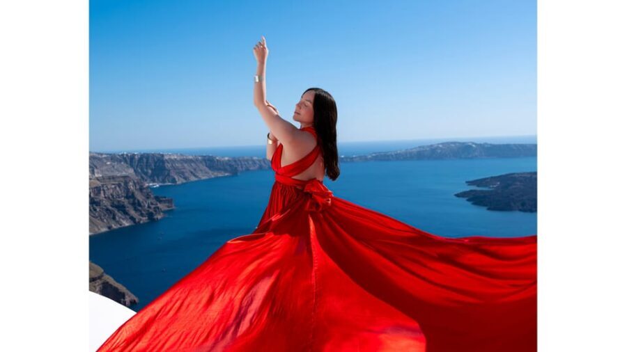 Santorini: Flying Dress Photoshoot with Edited Photos - What You Need to Know