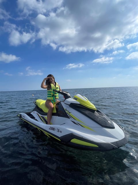 Santorini: Jet Ski Rental Perissa,Perivolos,St. George - The Experience in Detail