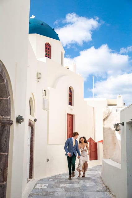 Santorini photography tour in Oia Village for 1,5 hour - What to Expect During the Tour