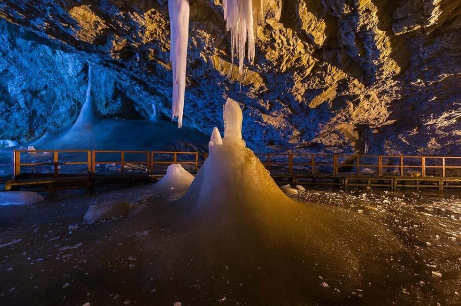 Scarisoara-World greatest Ice cave: one day tour from Oradea - A Deep Dive into the Tour Experience