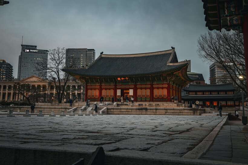 Seoul: Colonial History Tour with Prison&Palace, Market Food - What’s Included and What You Should Know
