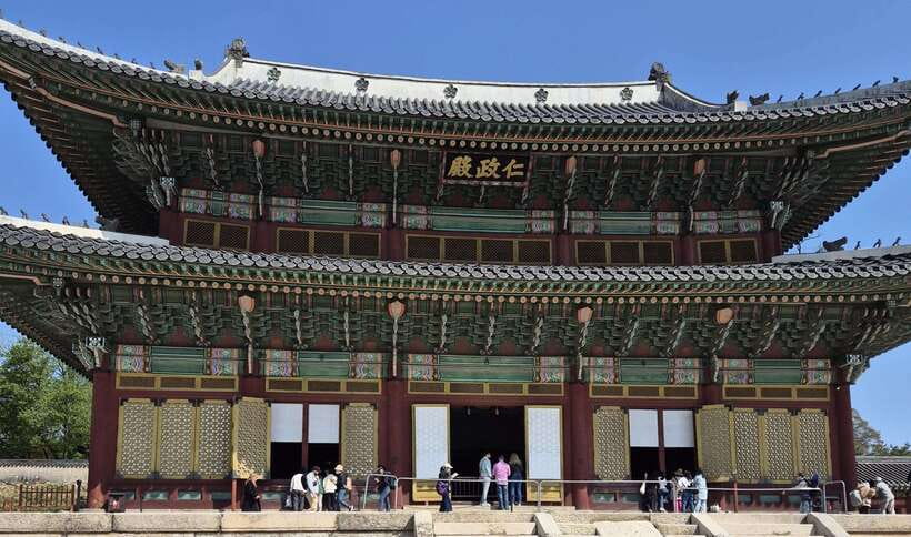 Seoul: UNESCO Palace and Street Foods Guided Tour - What Makes This Tour Stand Out