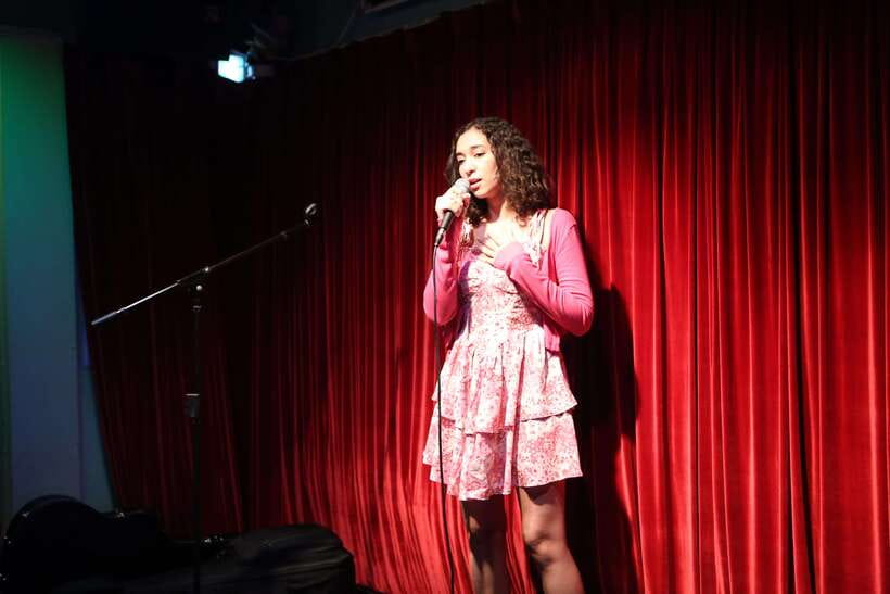 Seouls Stars: Open Mic with Local & International Talent - An In-Depth Look at Seoul’s Stars Open Mic