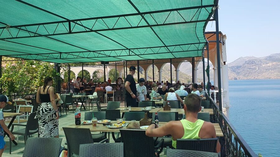 Side: Green Canyon Boat Tour With Open Buffet Lunch & Drinks - Setting the Scene: What to Expect on the Tour