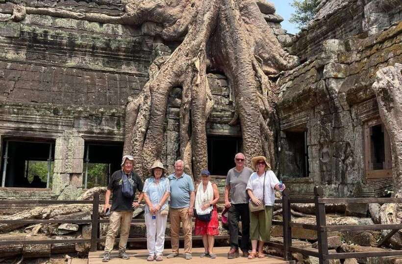Siem Reap Angkor Wat Full Day Private Guide Tour - First Stop: Angkor Wat