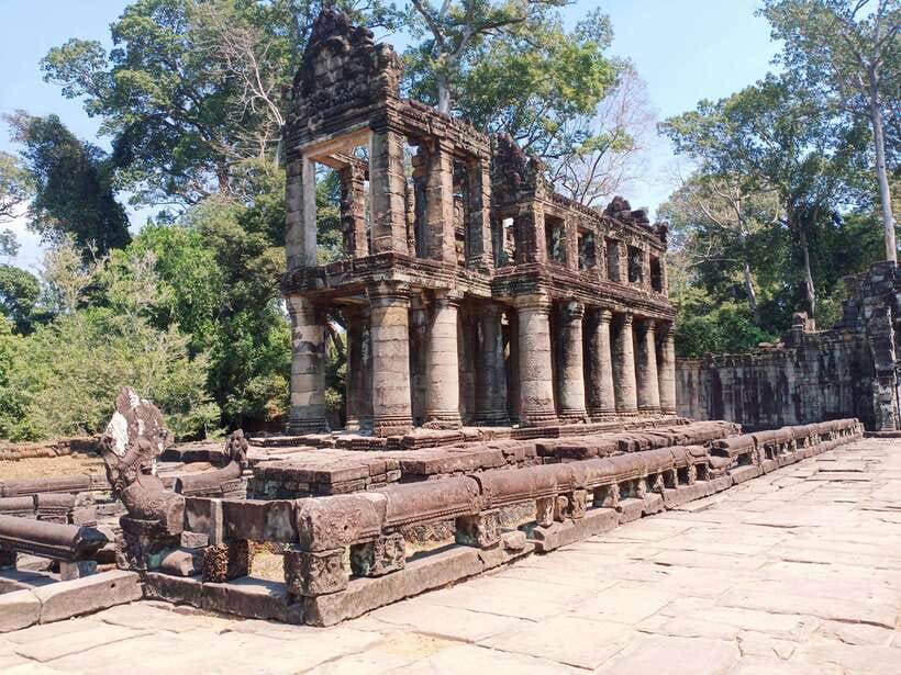 Siem Reap: Preah Khan, Ta Som, and Neak Pean Private Tour - Introduction to the Tour
