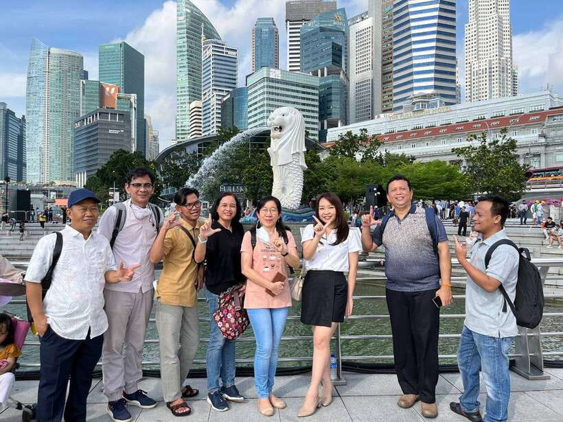 Singapore: City Highlights Walking Tour & Singapore River - What’s Included and What’s Not