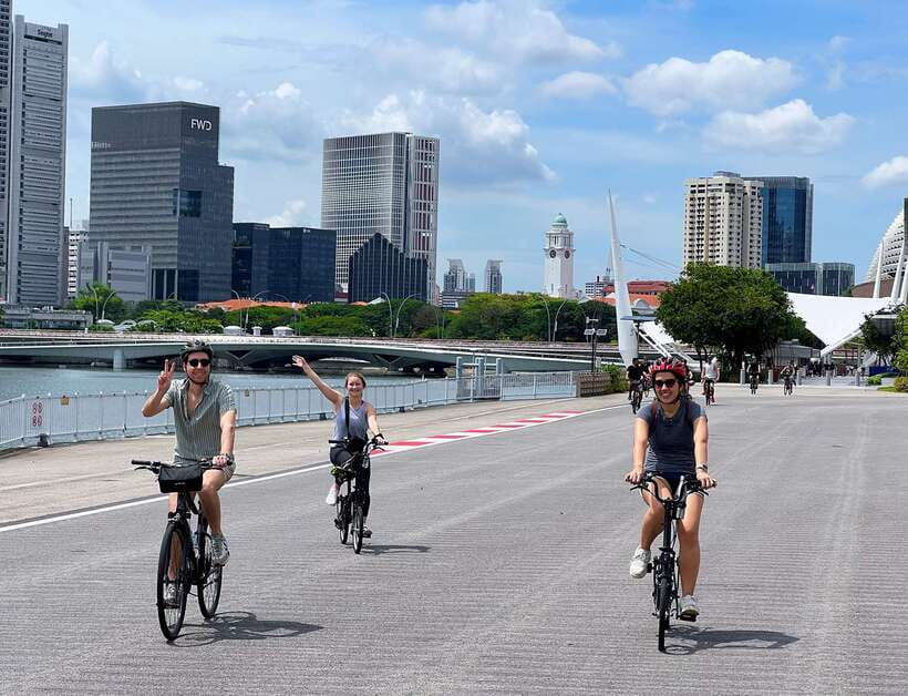 Singapore: Historical Half-Day Bike Tour - Key Points