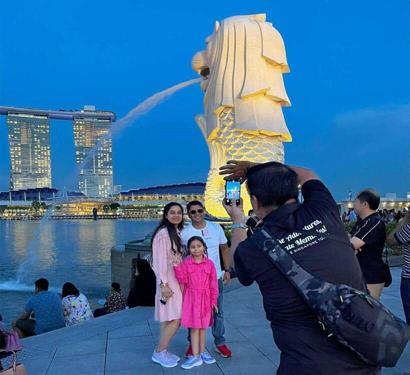 Singapore: Marina Bay Nighttime Walking Tour - Practical Details and What to Expect