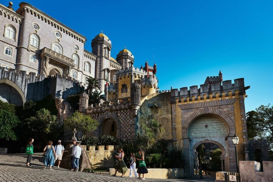 Sintra Day Trip with Exclusive Early Access to Pena Palace - The Itinerary in Detail