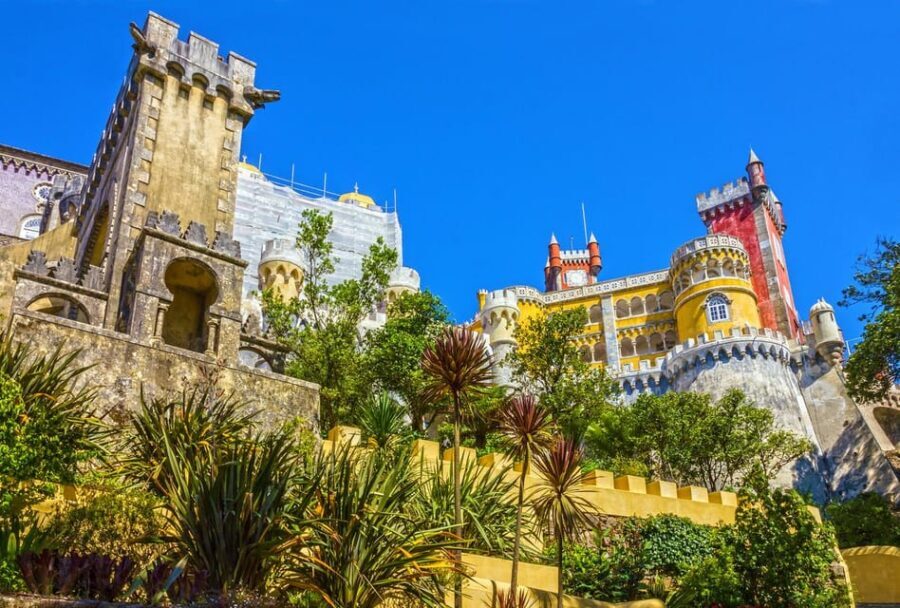 Sintra: Full-Day Deluxe Tour with Pena Palace ticket - What Makes This Tour Stand Out