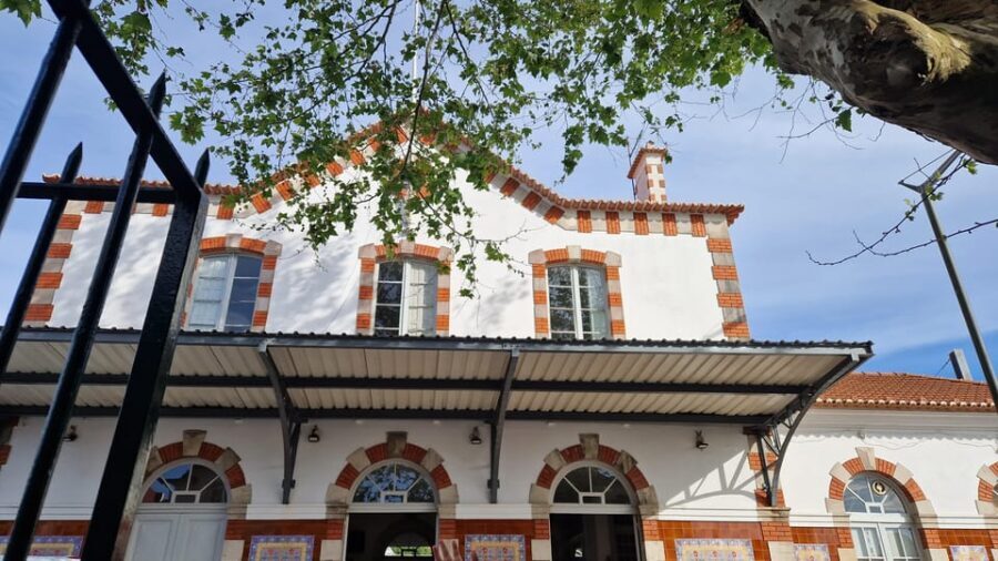 Sintra, Lisboa, - Sintra: Fairy Tale Palaces and Lush Gardens  
