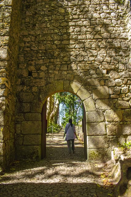 Sintra: Moorish Castle Guided Tour With Entry Ticket - The Itinerary: Breaking Down the Highlights