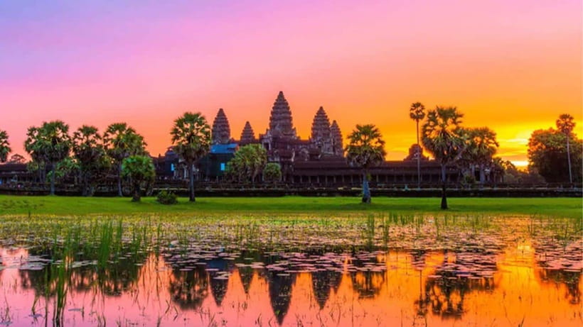 Small-Group Explore Angkor Wat Sunrise Tour with Guide - The Sunrise at Angkor Wat