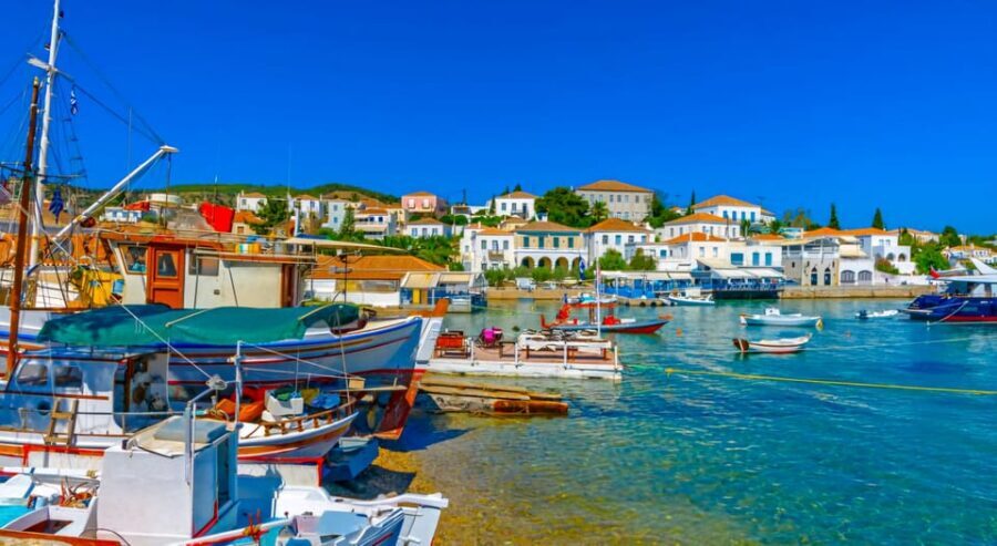 Spetses Island Day Private Trip From Athens - Exploring Spetses: A Walk Through Beauty and History