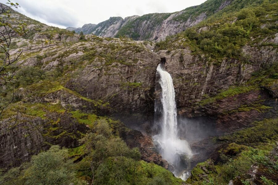 Stavanger: Manafossen Waterfall & Candle Factory Guided Tour - Manafossen Waterfall: A Natural Marvel