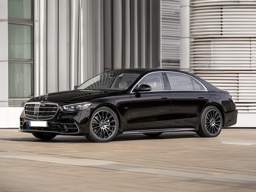 Stockholm- Private transfer to/from Arlanda Airport and city - Vehicle Options and Comfort