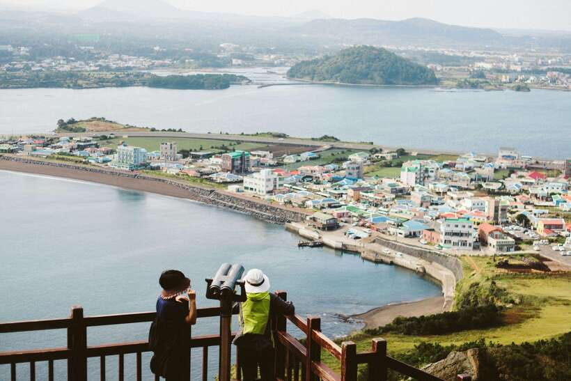 Sunrise Experience at Seongsan Ilchulbong(Unesco Heritage) - Starting the Day: Early Pickup and Journey