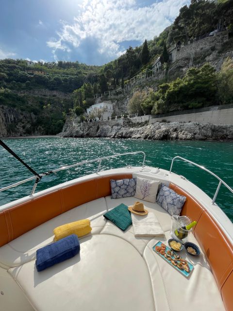 Tour in barca Costiera Amalfitana Amalfi e Positano - A Day in Natural Elegance: Itinerary Breakdown