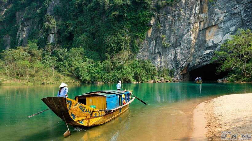 Tour to the Paradise Cave and Phong Nha Cave - Highlights of Paradise Cave