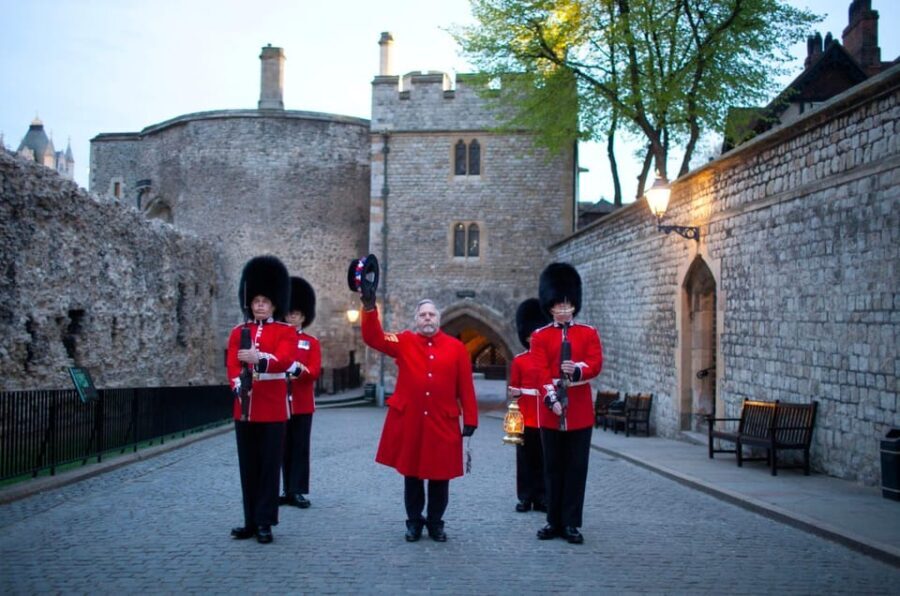 Tower of London: After-Hours Tour with Ceremony of the Keys - What You’ll Love About This Tour