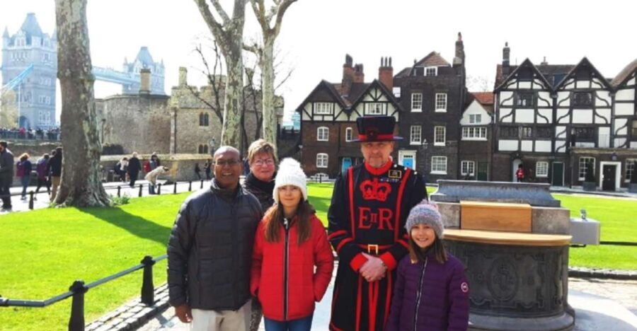 Tower of London and Tower Bridge Private Tour - A Closer Look at the Itinerary and Experience