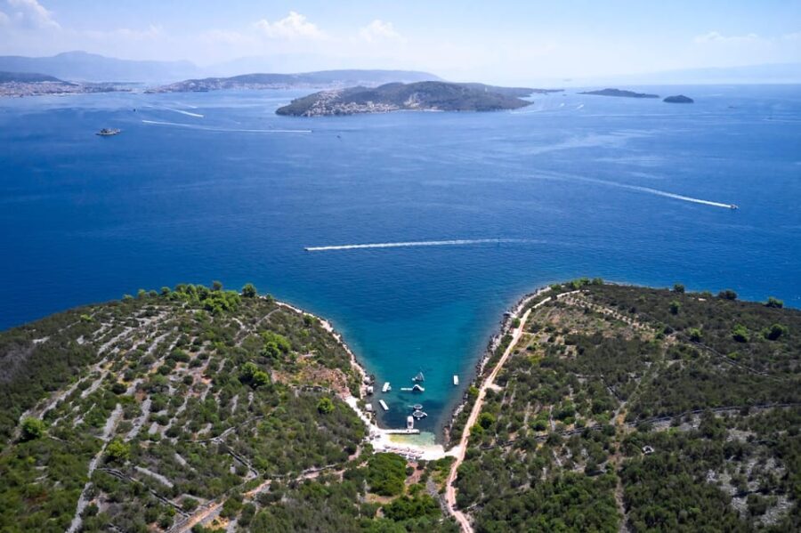 Trogir: Boat tour to Unique underwater museum - An In-Depth Look at the Underwater Museum Tour