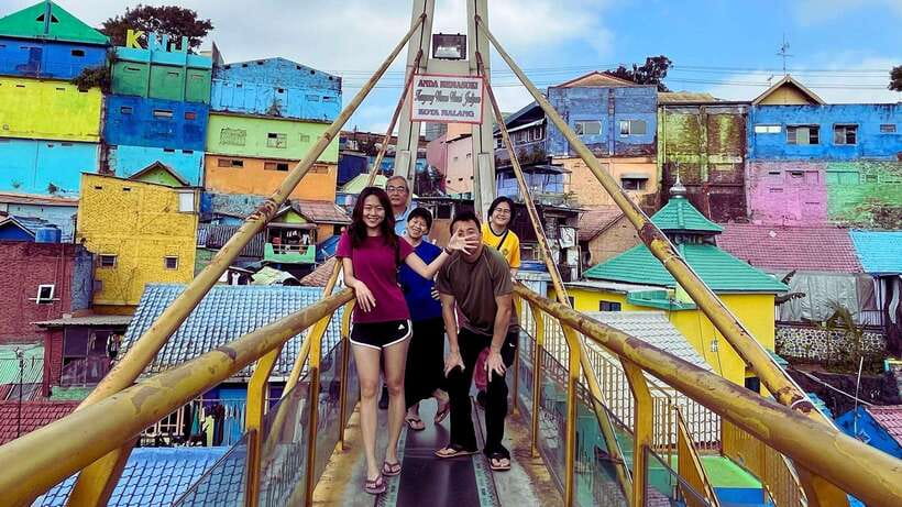 Tumpak Sewu & Rainbow Village: 1 Day Private Tour with Lunch - First Stop: Rainbow Village of Jodipan