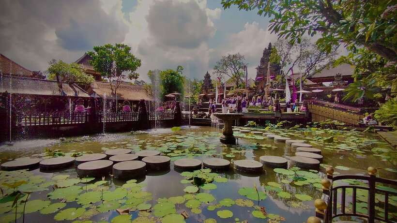 Ubud: Walking Tour with Campuhan Ridge & Monkey Forest - How the Tour Works: Logistics and Practicalities