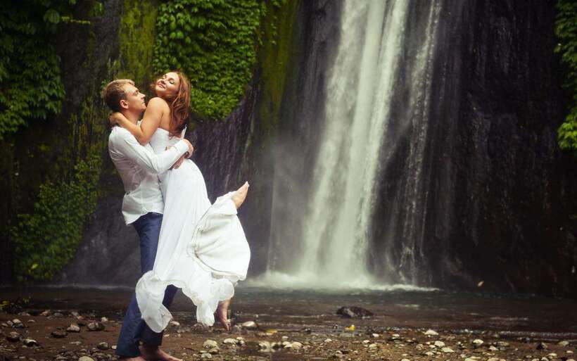 Ubud: Waterfalls, Holy Water Temple & Rice Terraces Day Tour - The Overall Experience: What to Expect