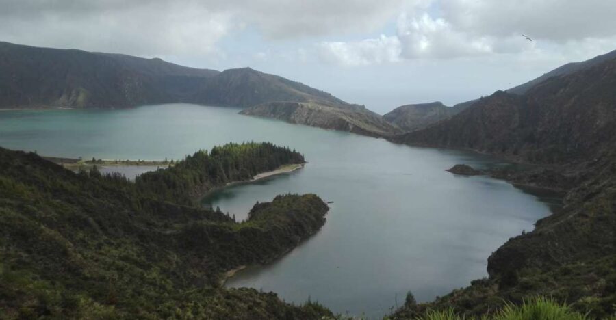 Van Tour - Lagoa do Fogo ( Half day) - The Caldeira Velha Interpretation Center and Thermal Pools