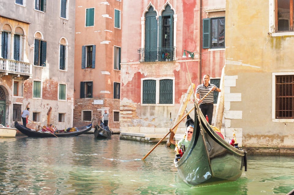 Venice: St Marks Square + Rialto Walking Tour & Gondola - Tour Highlights