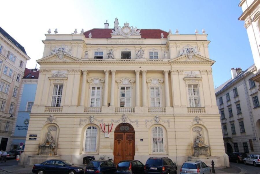 Vienna: Courtyards & Hidden Places Walking Tour - The Value of the Experience