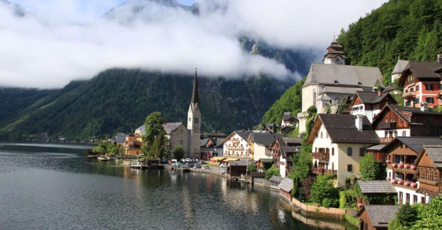 Vienna: Hallstatt & Alpine Peaks Day Trip with Admont Abbey - Visiting Admont Abbey: Baroque Majesty and Impressive Library