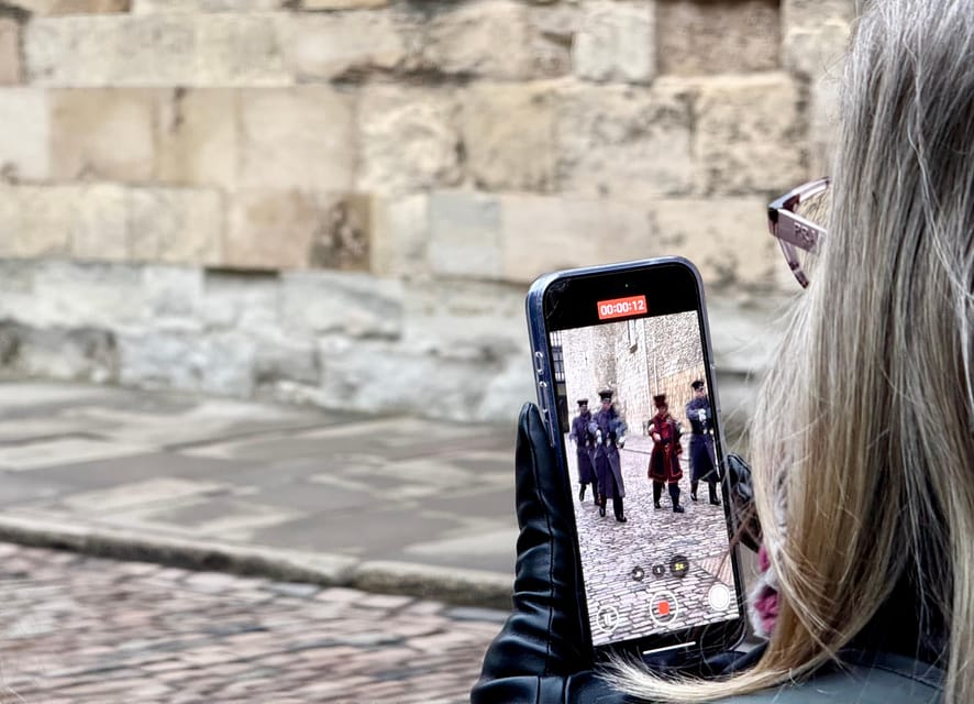 VIP Tower of London Beefeater Meet & Greet and Royal London - What Makes This Tour Stand Out
