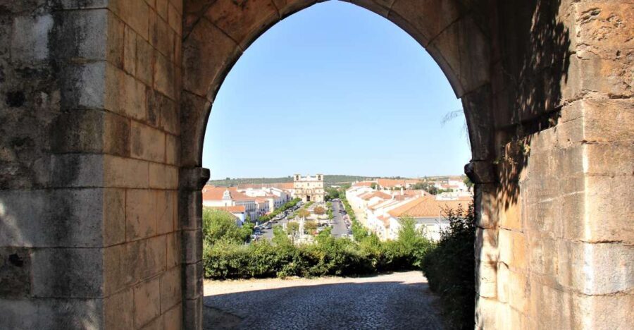 Walking Tour in Vila Viçosa - Authentic Stories and Visitor Praise