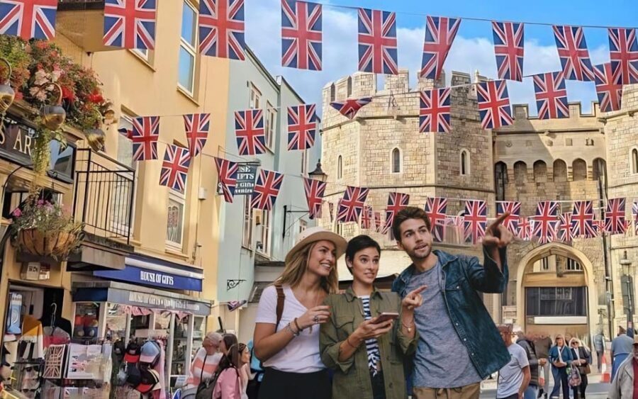Windsor: City Walking Tour & Exploration Game - What to Expect During Your Quest
