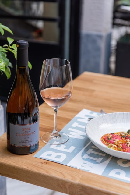 Wine and food pairing in Psyche Wine bar, near Syntagma - The Intimate Setting and Atmosphere