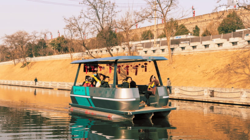 Xi'an: City Wall Moat Smart Boat Tour - Detailed Breakdown of the Tour