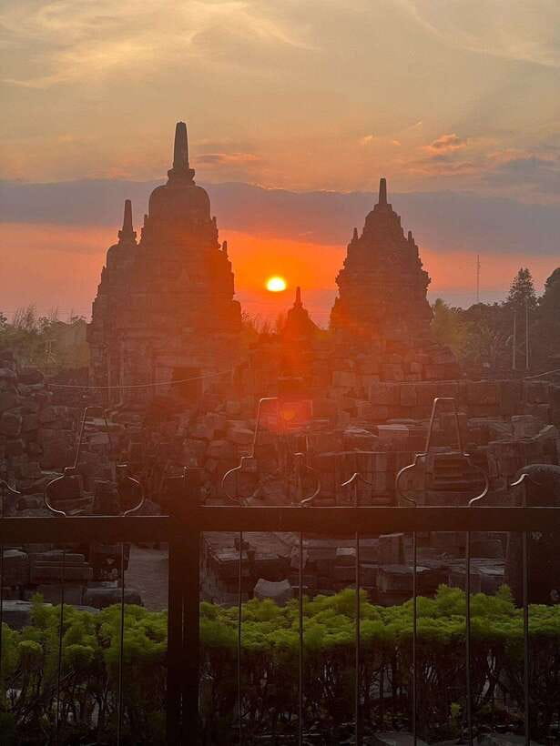 Yogyakarta: Borobudur ClimbUp, Prambanan tour &entry ticket - Setting the Scene: What You’ll Experience