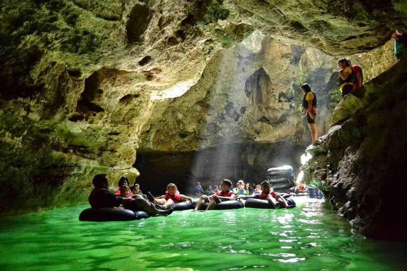 YOGYAKARTA: CAVE AND BEACH TOUR WITH PRIVATE CAR DRIVER - Exploring the Caves: Jomblang and Pindul