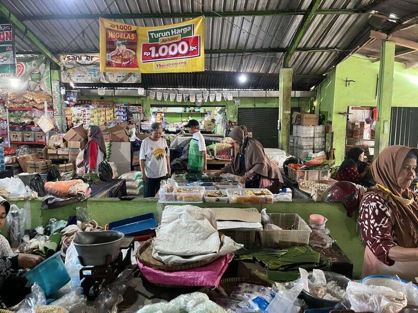 Yogyakarta: Cooking Class with Traditional Market Tour - Deep Dive into the Experience